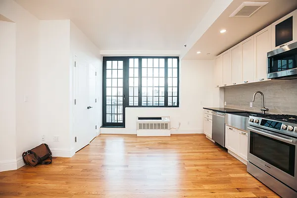 Rented by Nooklyn NYC LLC | media 8