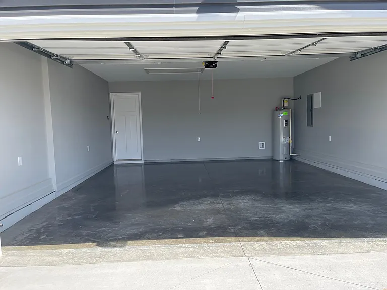 104 Seattle Slew — Photo 4