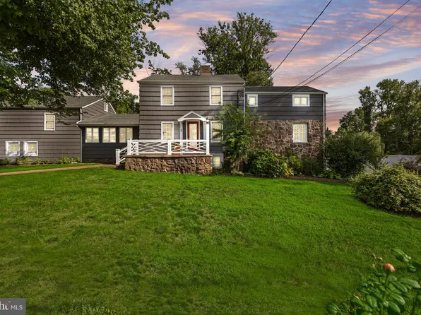 543 Old York Rd, Allentown, NJ 08501