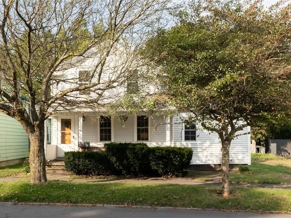 68 Liberty St, Oswego, NY 13126