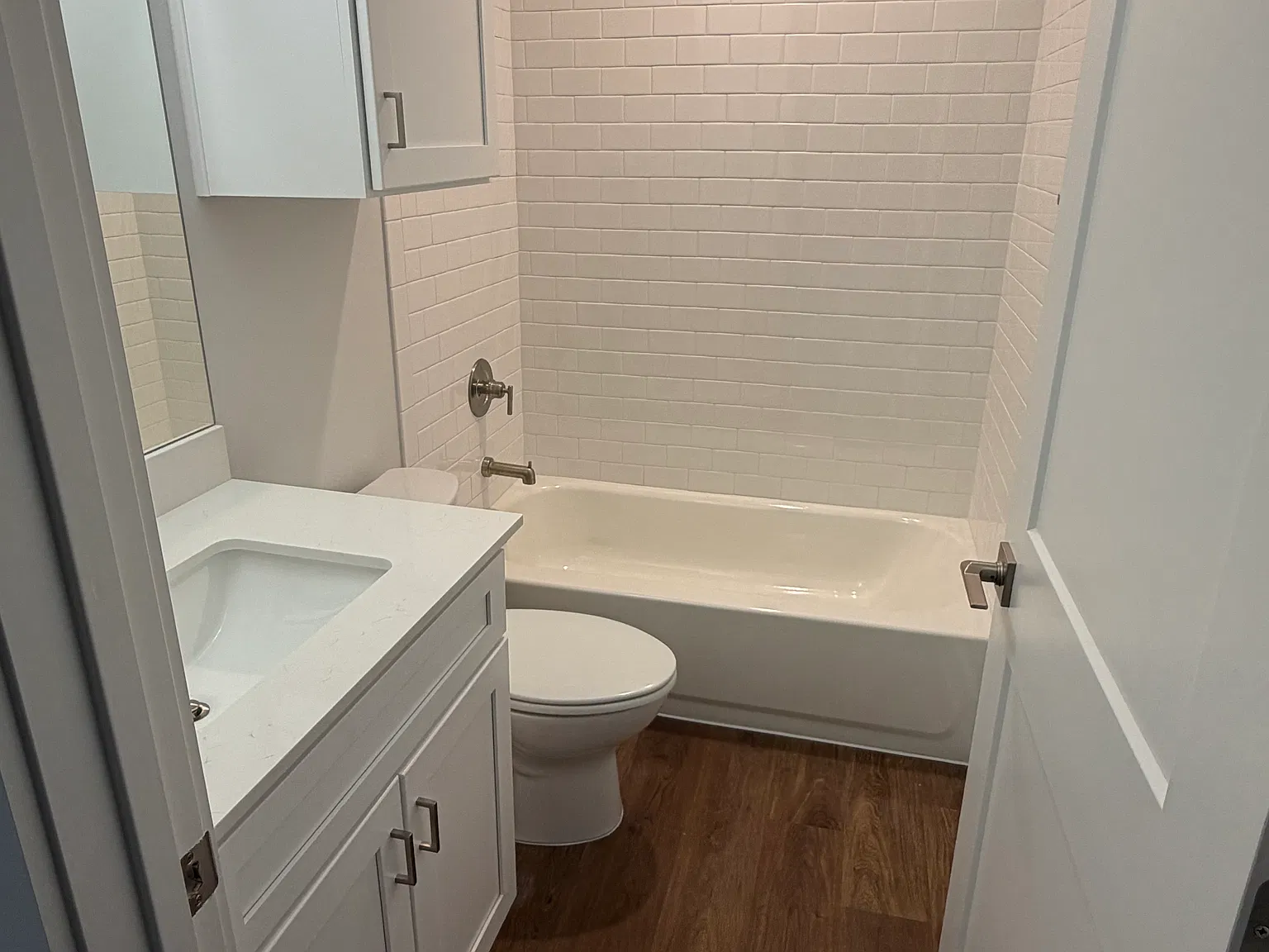 3 bed, 1500 sqft, $2,100 — Photo 4