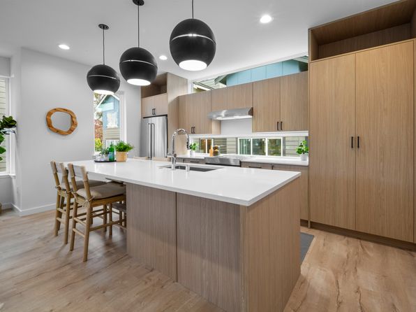 seattle-washington-442363128 picture