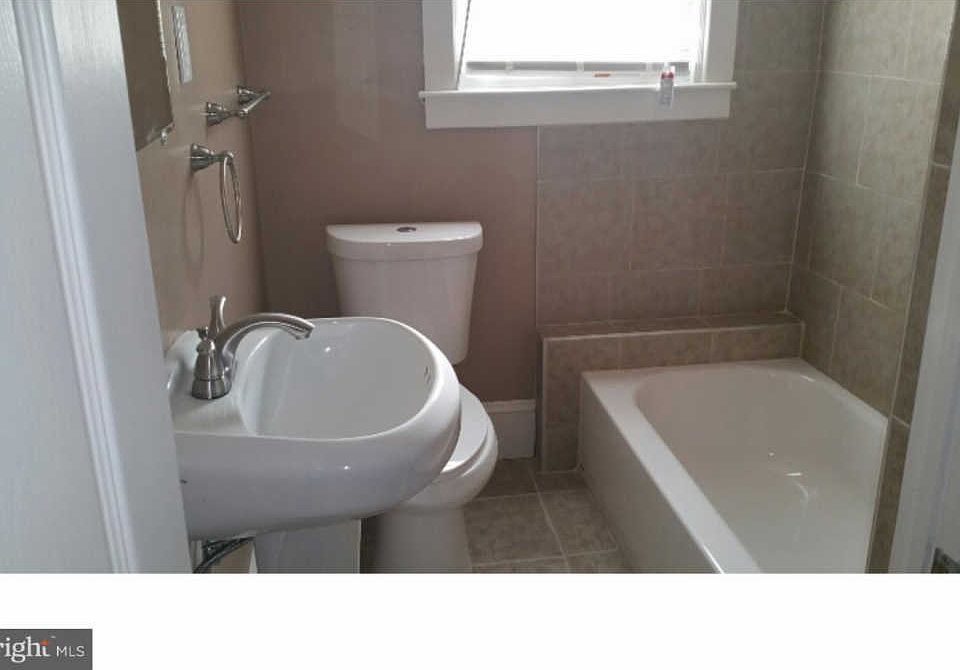 2nd image of 64 Simpson Ave #B