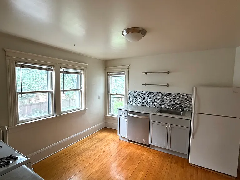 2531 Polk St NE #2 — Photo 4