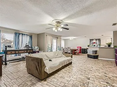 8128 Heritage Place Drive — Photo 3