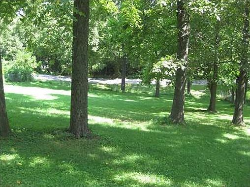 2nd image of 13024 Red Oak Ln