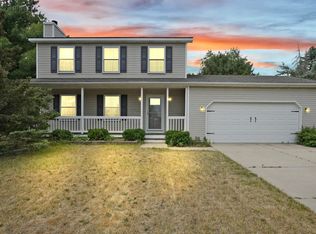 1166 Mill Valley Ct, Oxford, MI 48371