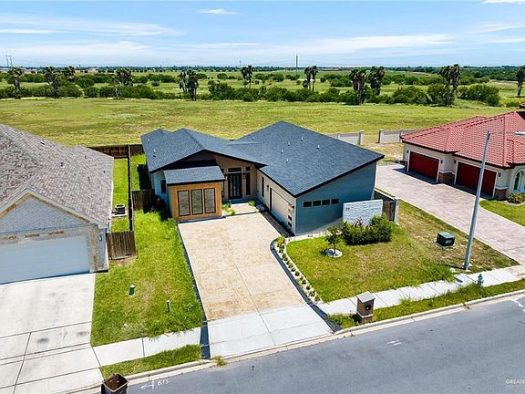 2nd image of 1931 Tierra Santa Cir