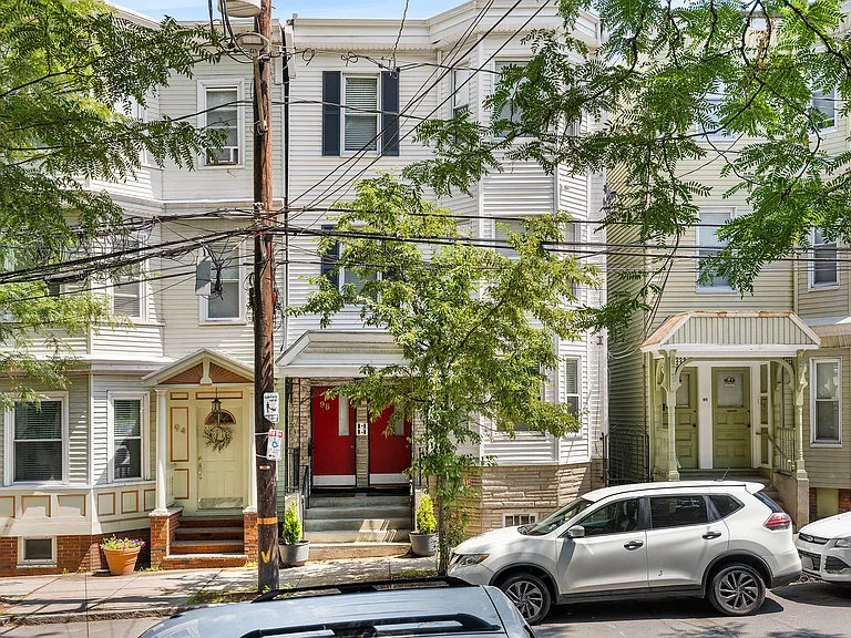 96 Webster St #B — Photo 18
