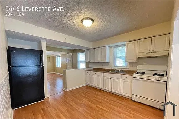 2 bed, 894 sqft, $1,200 — Photo 2