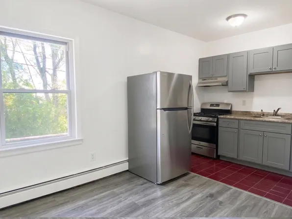 50 Walnut St #6, New Haven, CT 06511