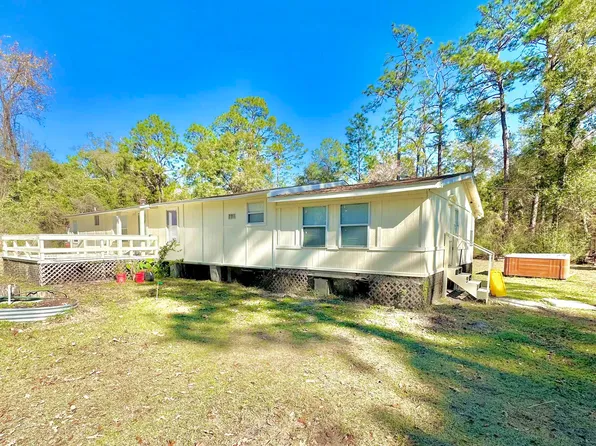 221 Woodville Hwy, Crawfordville, FL 32327