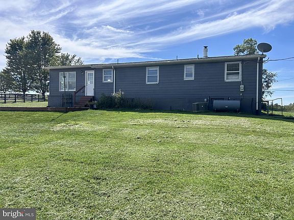 4th image of 38936 Old Wheatland Rd