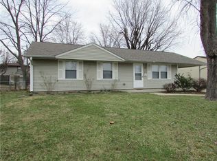 56 Brentwood Dr, Mooresville, IN 46158