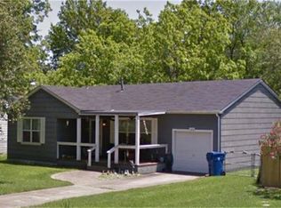 2419 Scott St, La Marque, TX 77568