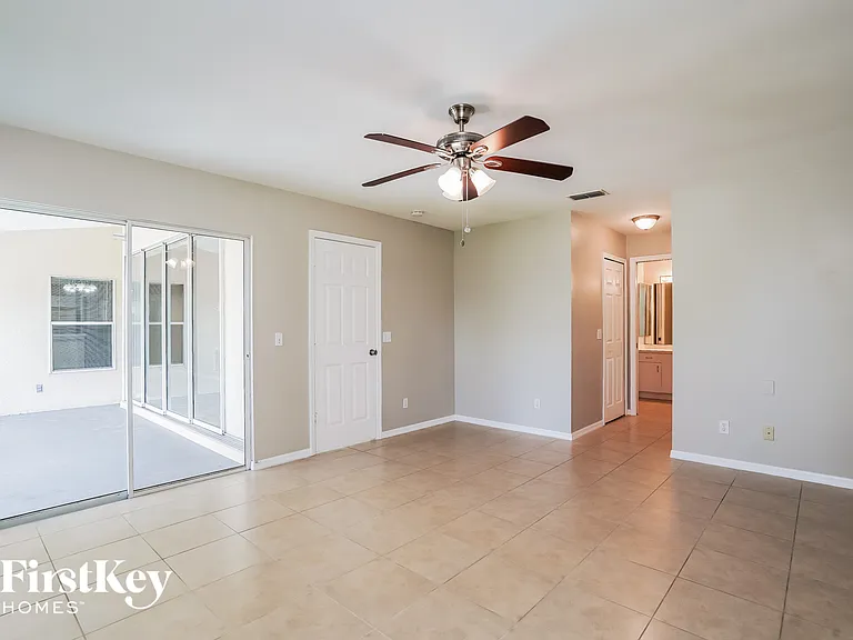 8381 Bahamas Rd — Photo 10
