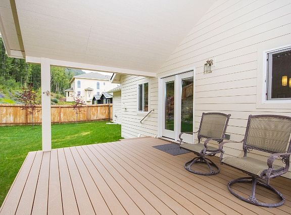4th image of 10455 Stewart Dr
