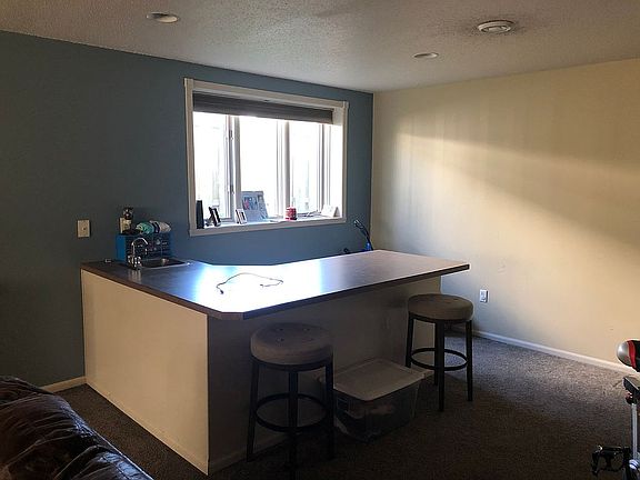 5th image of 2501 Parkview Dr S