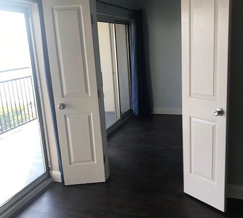 Passthrough to bedroom