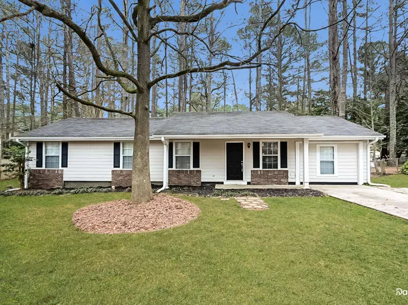 8990 Sterling Ridge Ln, Jonesboro, GA 30238