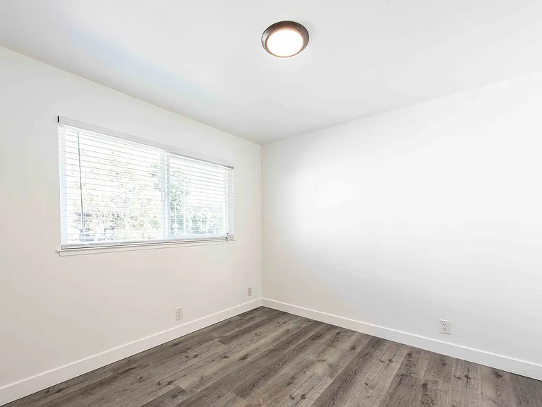 128 E Reed St #3 — Photo 7