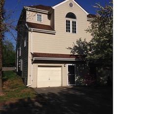 12 W Meadow Ln #6, Middletown, CT 06457