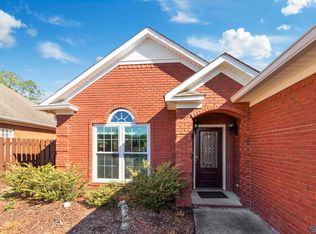109 Canterbury Cir, Arab, AL 35016