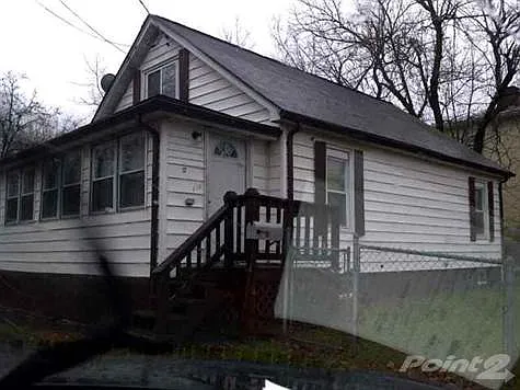 17 Holmes St photo 1