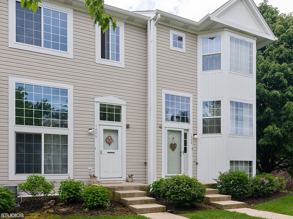 1st image of 1206 Fox Hill Ln