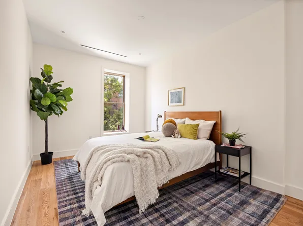 148 Clinton Avenue image 11 of 17