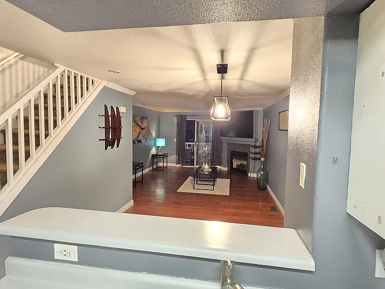11809 E Kepner Dr — Photo 21