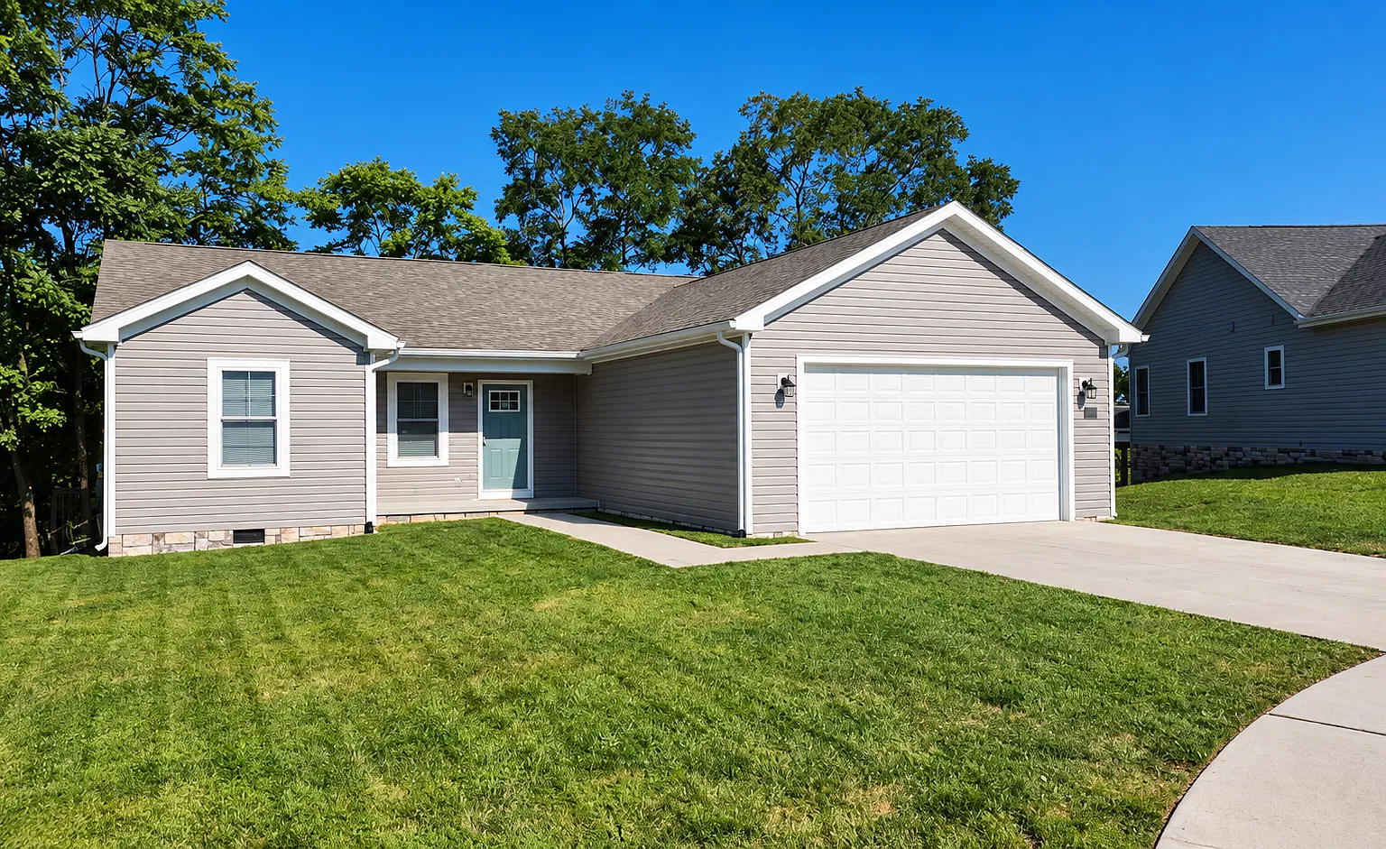 3-Bedroom, 2-Bath Home with 2-Car Garage | Martinsburg — Photo 1