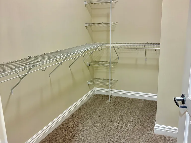 1310 Creekside Dr — Photo 33