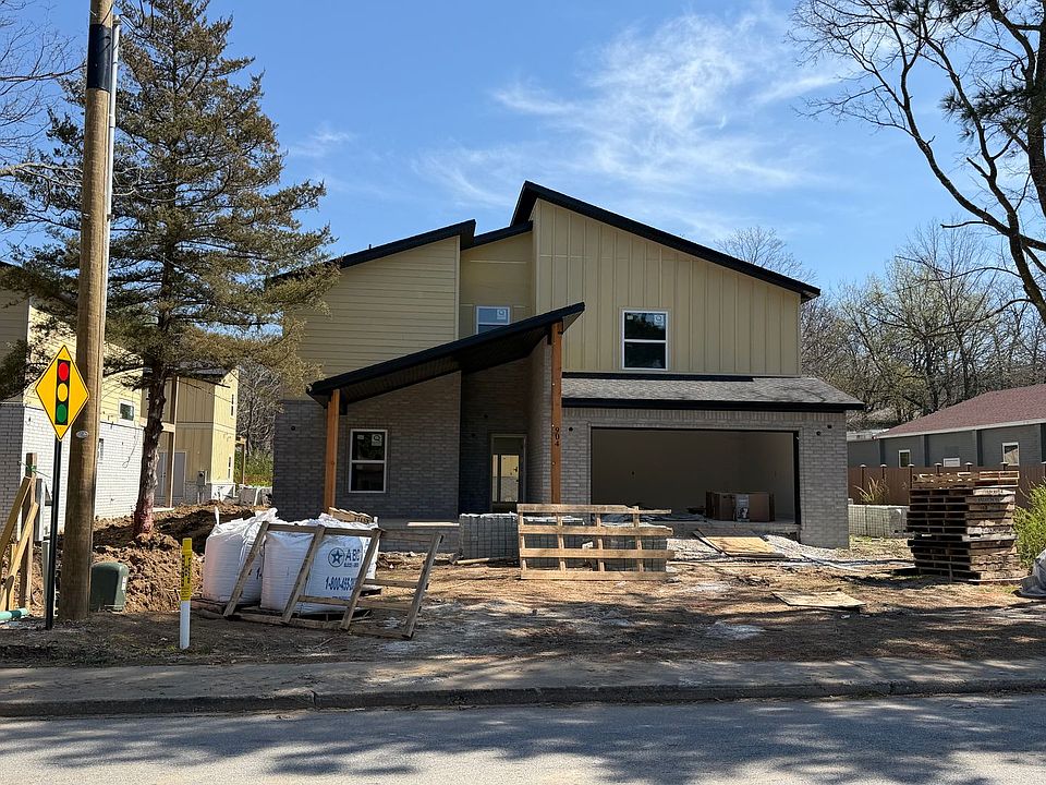 1st image of 904 N Sang Ave