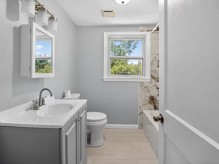520 Hawthorne Rd #1 — Photo 20