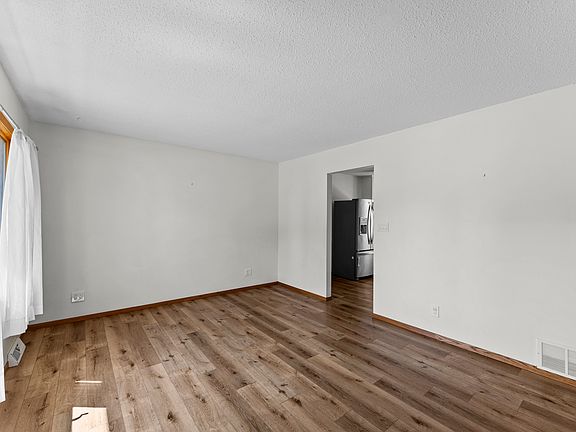 4th image of 1108 Willany Dr
