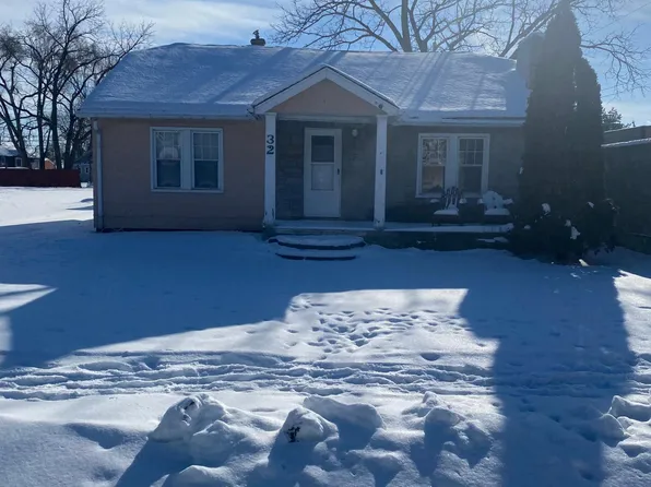 32 Starr Dr, Troy, MI 48083