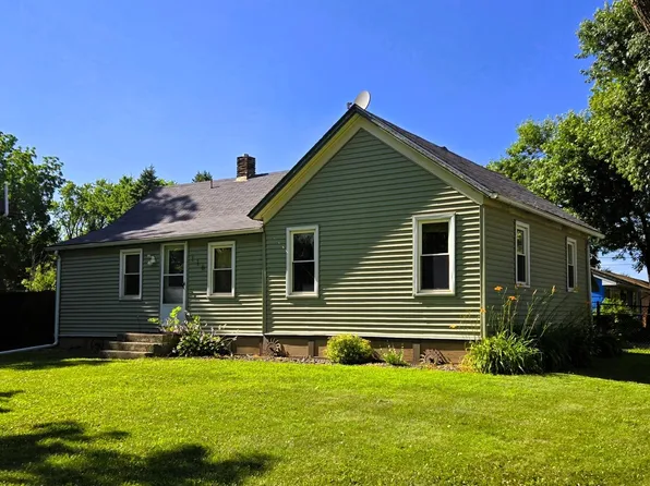 116 2nd St NE, Plato, MN 55370