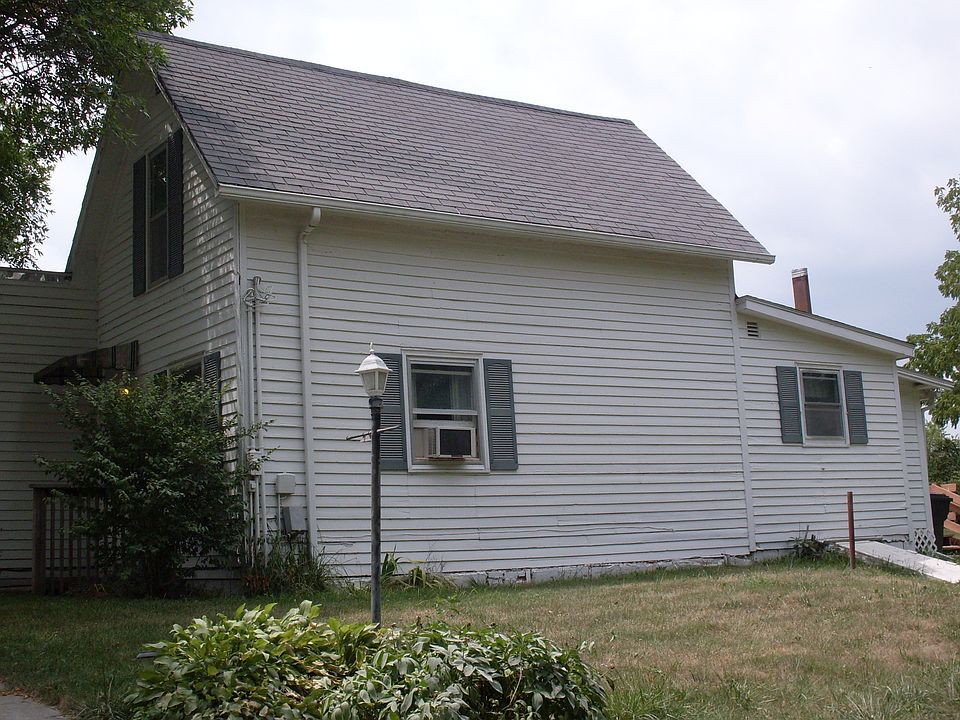 2nd image of 508 E 10th St