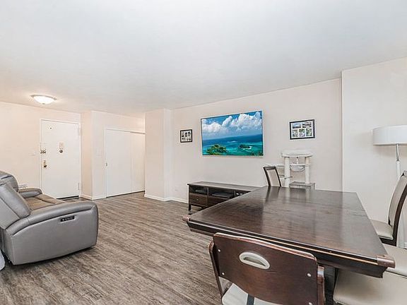 3rd image of 1935 Shore Pkwy APT 3E