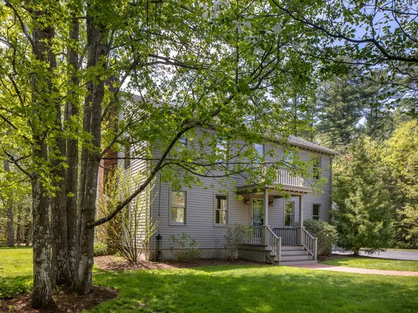 8 Riverbend Ln, Mattapoisett, MA 02739