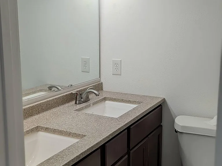 2521 Michigan Ave #K — Photo 5