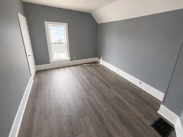 1507 Stark Ave SW — Photo 6