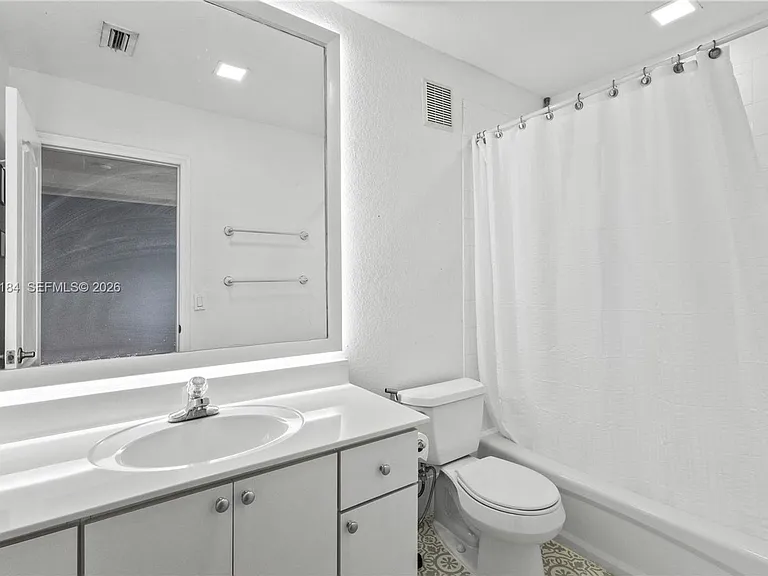 8862 W Flagler St #8 — Photo 13