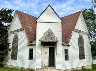 212 Locust St, Eskridge, KS 66423