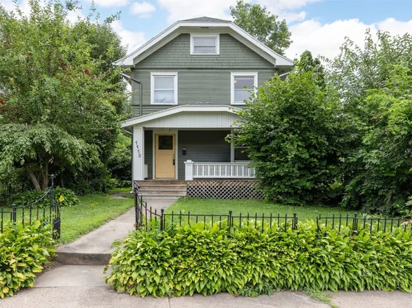 1112 Elmhurst Dr NE, Cedar Rapids, IA 52402
