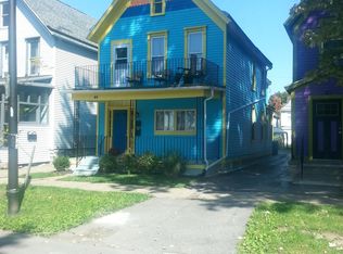 851 7th St, Buffalo, NY 14213