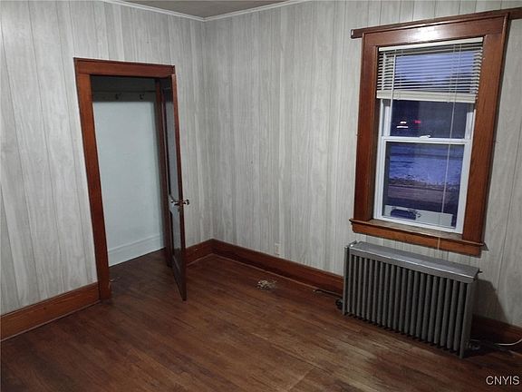 5th image of 405 Horan Rd