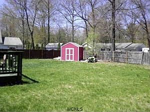 4th image of 30 Lori Ln