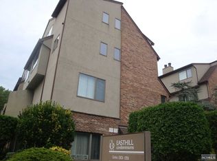 1313 15th St #1313, Fort Lee, NJ 07024